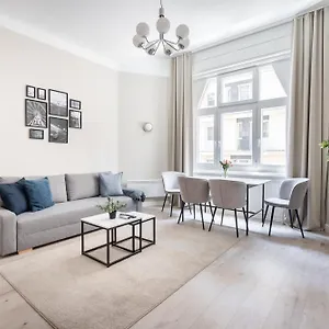a13-boutique-apartments-best-location-by-bqa-budapest.inbudapesthotels.com/
